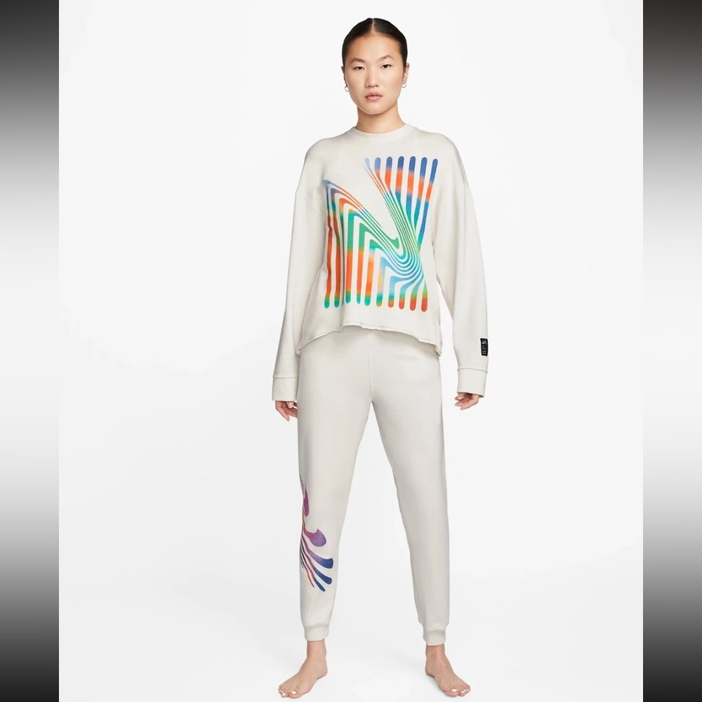 Nike Yoga Luxe A.I.R. Women's 7/8 High-Rise Fleece Joggers size LARGE - Picture 2 of 7